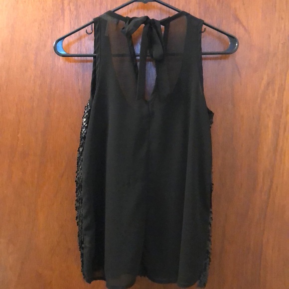 Black sequenced top with a chiffon back - Picture 2 of 3